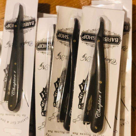 Razors - Picture 1 of 1